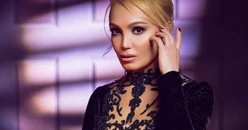 AYNA oradan hər gün cəriməliyir, banklar burdan pul qoparır, marketlərdə hər gün qiymətlər qalxır, bəsdirin də… NURA SURİ QƏZƏBLƏNDİ