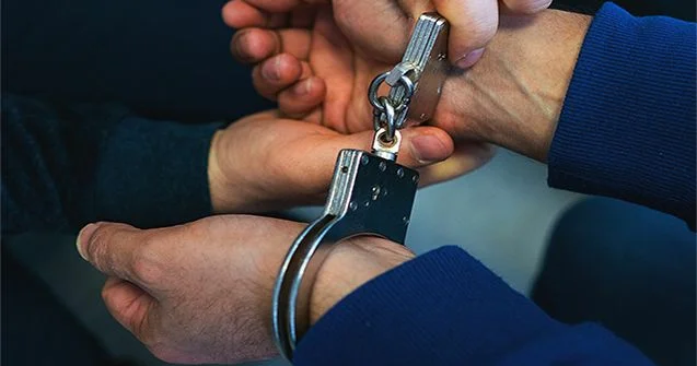 Şöbə müdirinin fırıldaqları: Özü qan verdi, əsgərlikdən yayındırdı