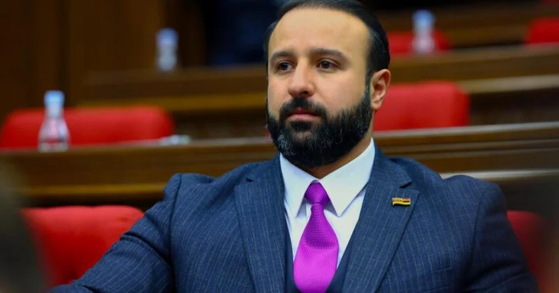 Sərkisyan: Ermənilər hərbi xidmətdən yayınmaq üçün vətəndaşlıqdan imtina edirlər