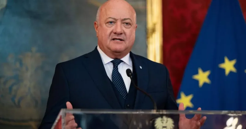 Канцлер Австрии предложил Вену как площадку для мирных переговоров по Украине