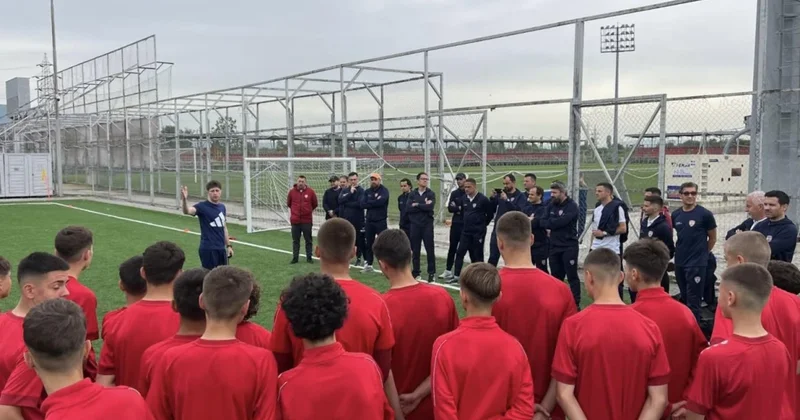 “Qarabağ”ın məşqçisi UEFA kursunda təlimatçı kimi çıxış edib