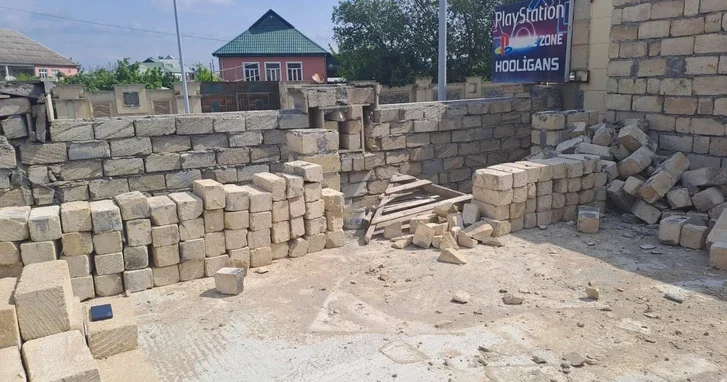 В Кюрдамире снесена незаконная постройка