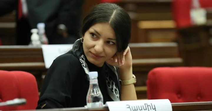 “Bu halda Paşinyan müxalif jurnalistləri padvala atdırmalı və ya asmalı olacaq” Akopyandan XƏBƏRDARLIQ KONKRET