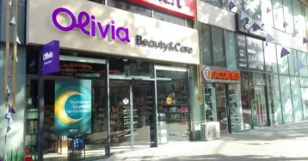 “Olivia” mağazası tələbələri ALDADIR? RƏSMİ AÇIQLAMA
