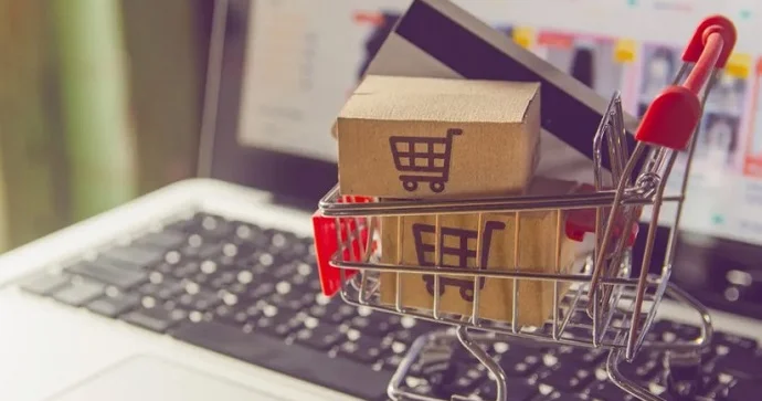 Onlayn alış verişdə ağıllı seçimlər: Marketpleyslər və büdcə idarəetməsi