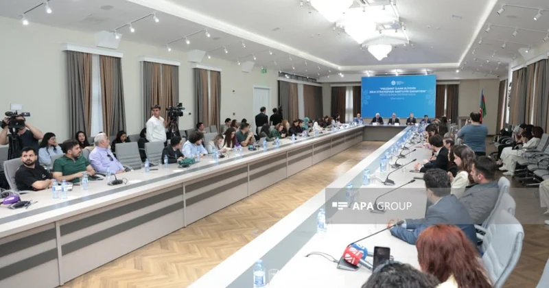 MEDİA dəyirmi masa təşkil edib FOTO