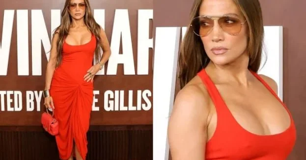Cennifer Lopezdən cəsarətli obraz: Qırmızı libası ilə diqqət çəkdi FOTO