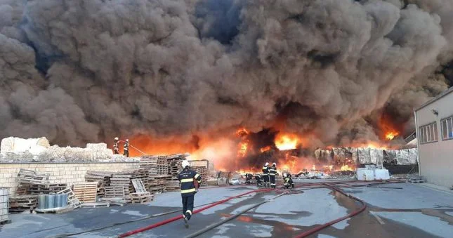 Yanan anbar Bakı Logistika ya məxsus imiş
