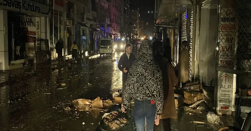 Samsunda aramsız yağışlar daşqına səbəb olub