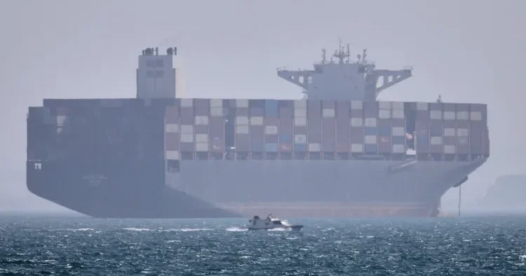 USS Abraham Lincoln Ərəb dənizində əməliyyatları davam etdirir