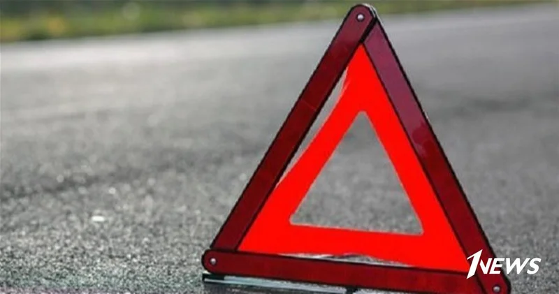 В Баку пассажирский автобус столкнулся с легковым автомобилем ВИДЕО