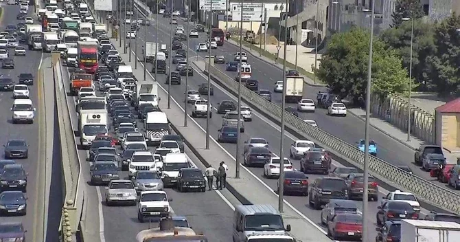 Bakı sakinlərinə XƏBƏRDARLIQ: Sabah bu yollardan istifadə etməyin
