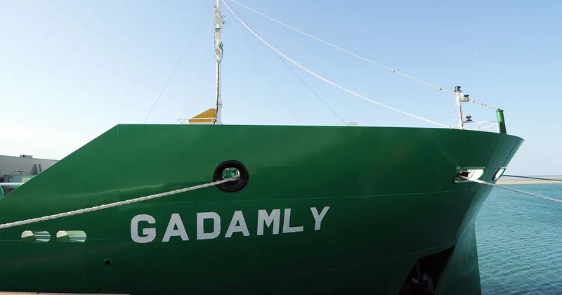 Gadamly ilk quru yük gəmisi Bakı Limanına yanaşıb
