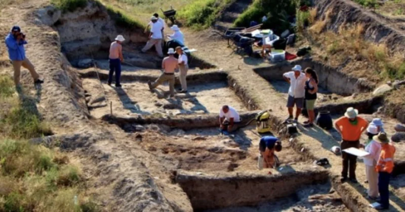 Belçikada orta əsr kəndləri ilə bağlı yeni arxeoloji tapıntılar aşkar edilib