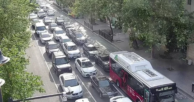 Paytaxtın bu küçələrində sıxlıq var 12.05.2026