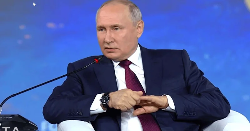 Putin Hörümçək toru na düşməsin deyə təyyarələrin gizlədilməsini əmr etdi