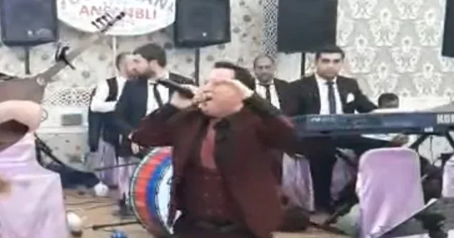 Toyda mahnı üstündə dava Müğənni və qardaşı saxlanıldı Foto