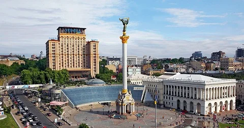 Ukrayna iqtisadiyyatı Rusiyanı üstələyəcək Bessent