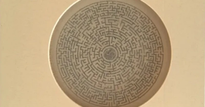 Marsdan gələn şəkillərdəki qəribə obyektin SİRRİ açıqlandı