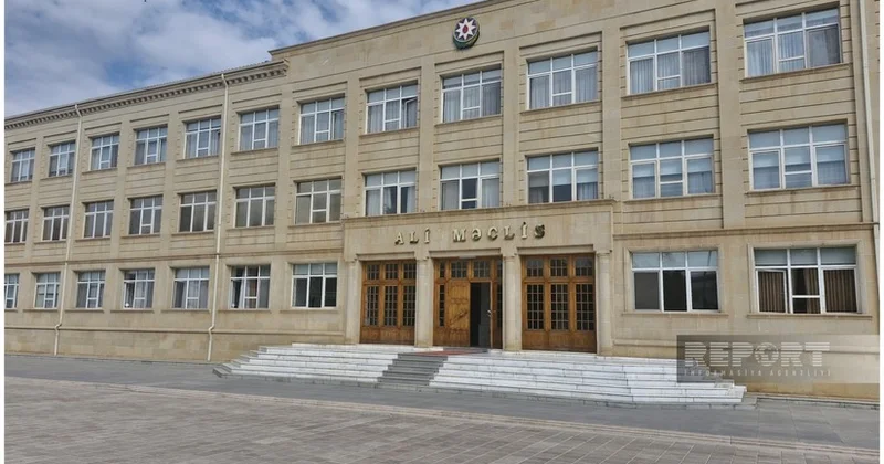 Верховный Меджлис НАР созвал внеочередную сессию