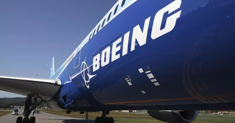 Акции Boeing рухнули на восемь процентов