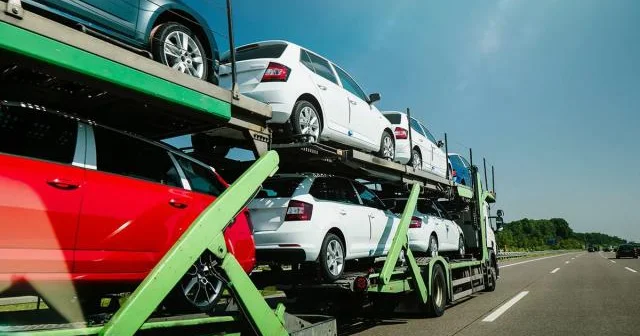 Rusiyada may ayında yeni minik avtomobillərinin idxalı 74,2 faiz azalıb...