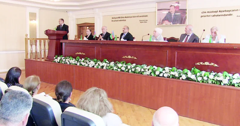 Gəncədə nizamişünas alim yad edilib
