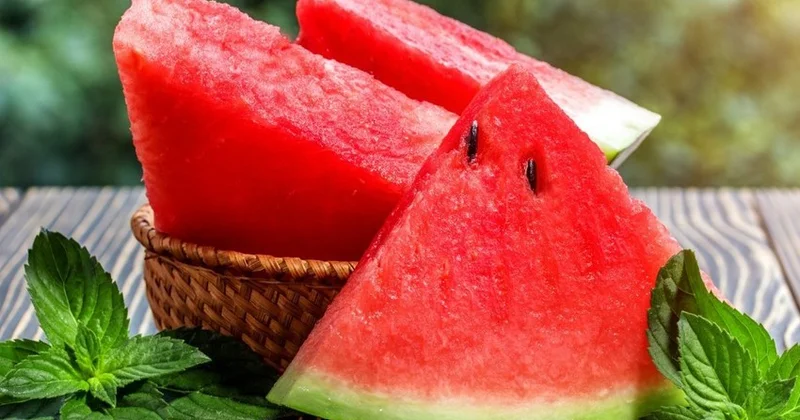 İki ayda 8 nəfər qarpızdan ZƏRƏRLƏNİB RƏSMİ