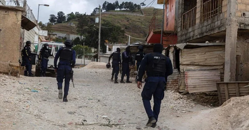 Polis əməliyyatı: 100 dəstə üzvü öldürüldü