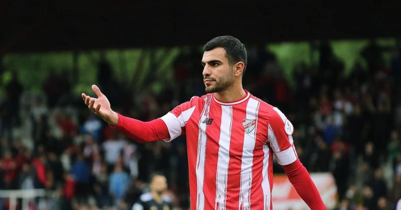 Azərbaycanlı futbolçu seçim qarşısında 3 ölkədən təklifi var