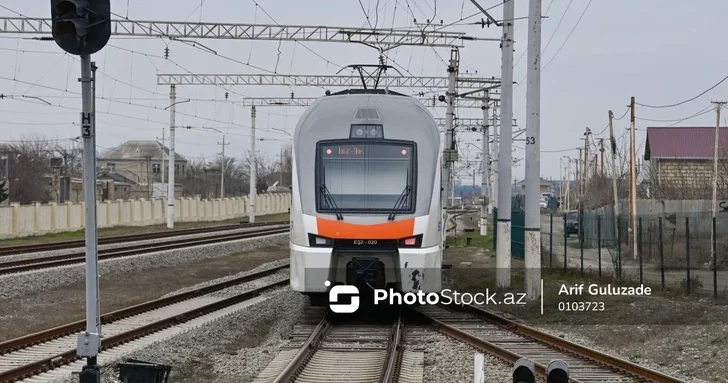 Скоростные поезда Сумгайыт Хырдалан Баку курсируют с задержками