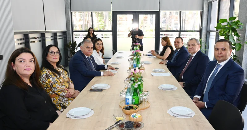 BDU nun İctimai Nəzarət Şurasının üzvləri və media nümayəndələri imtahan sessiyasını izləyiblər