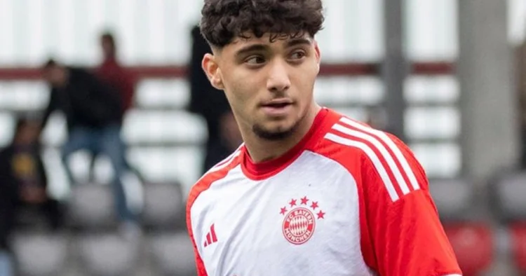Türk futbolçu Bavariya nı Niderland klubuna dəyişdi