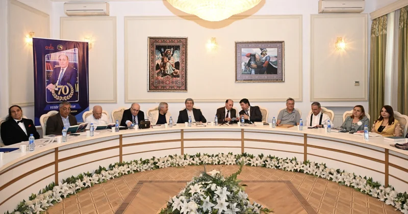 Qəlbin və qələmin hesabatı Çağdaş poeziyamızın nəğməkarı