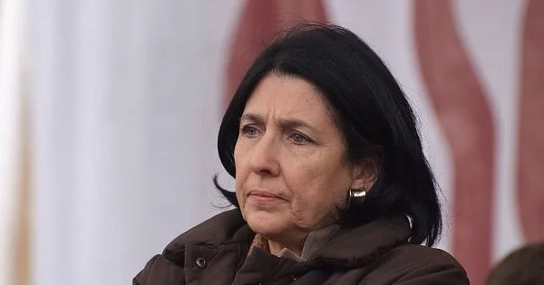 Zurabişvili 3100 manat cərimələndi