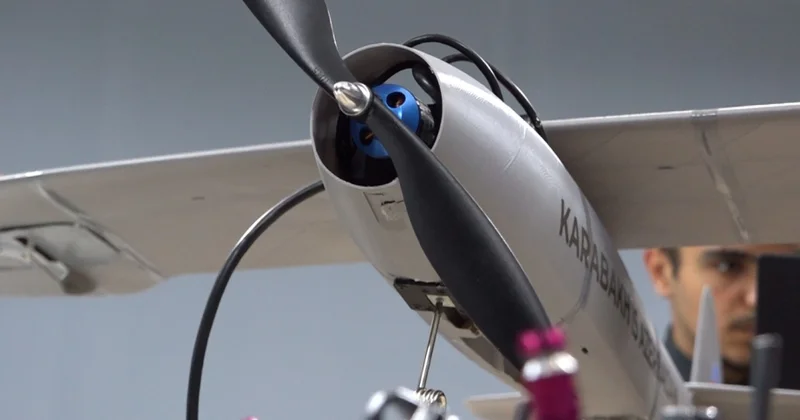 Zəfərin hördüyü ilmələr: “H10” dron layihəsinin hazırlandığı iş otağından REPORTAJ
