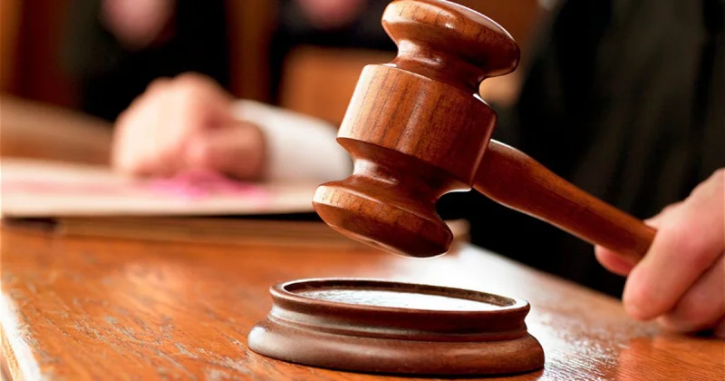 Бакинский суд дал создателю Алисы в стране чудес 5 лет условно