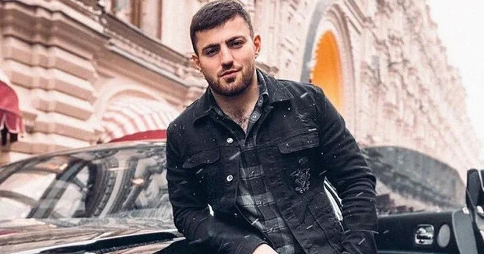 Tıxacda qaldı, avtopilota qoyub düşdü... Video