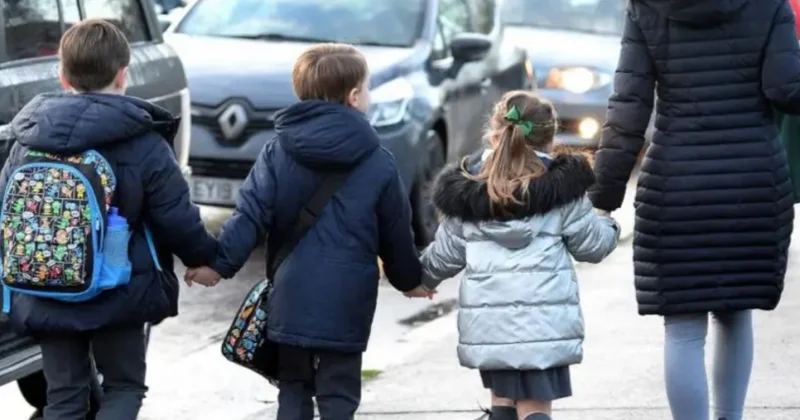 Britaniya hökumətindən hədəf: məktəblilərin 60 faizi dərslərə piyada və ya velosipedlə gedəcək