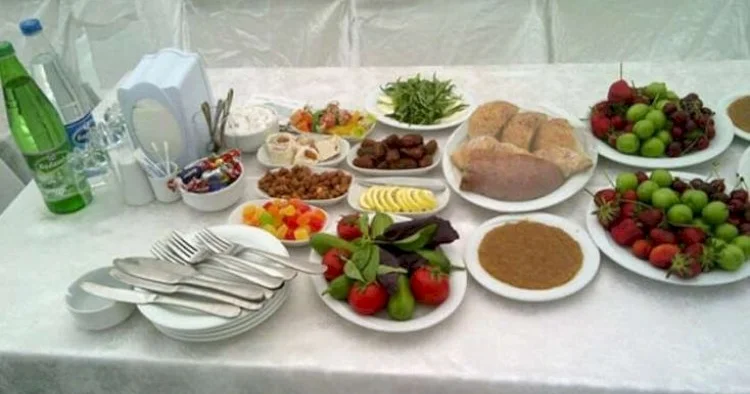 Bu rayonlarda ehsan süfrələri ləğv edildi: YENİ QAYDALAR