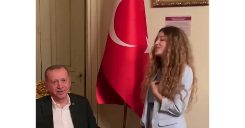 Türkiyədə müğənninin Ərdoğan üçün ifası diqqət çəkib VİDEO