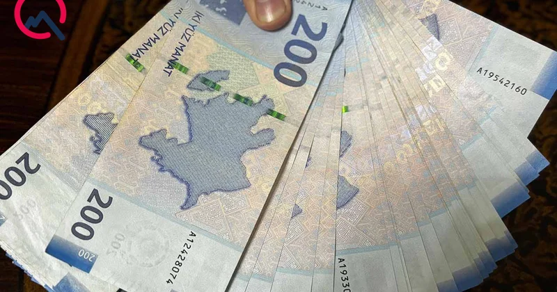Orta aylıq maaş 1200 manata çatır