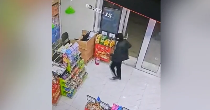 Goranboyda maskalı şəxs satıcıya hədə qorxu gələrək kassanı taladı