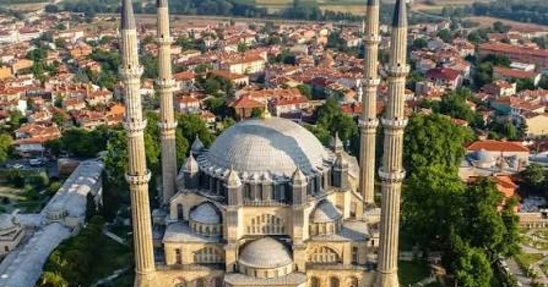 Osmanlı memarlığının ən mühüm tarixi abidələrindən olan Səlimiyə camisi yenidən istifadəyə verilib