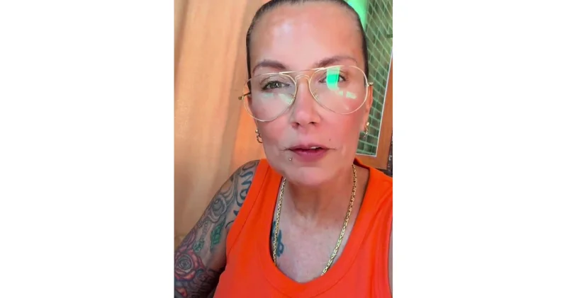 Турецкий трэвел блогер попробовала фисинджан плов в Азербайджане ВИДЕО