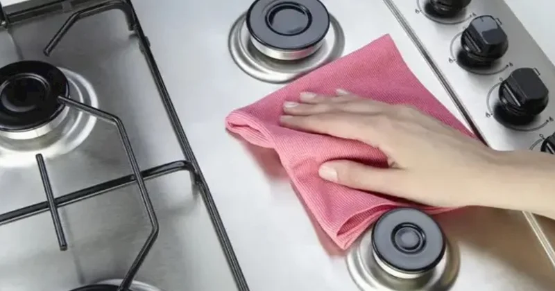 Sarı və yağlı soba gözlərini tərtəmiz edən üsul 5 dəqiqəyə hazırlanır
