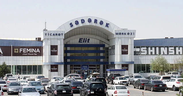 “Sədərəy”də biznesmen bıçaqlandı