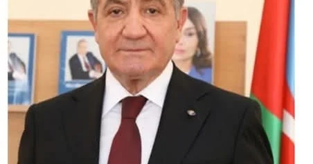 Onun böyük adı və kölgəsi hər zaman üstümüzdədir