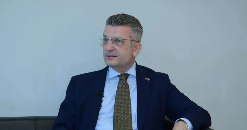 Almaniya səfiri ziyafət verdi Azərbaycandan gedir