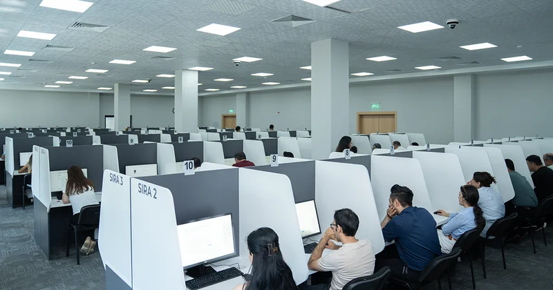 Xüsusi icra məmuru fəaliyyəti ilə məşğul olmaq istəyənlərlə test imtahanı keçirilib FOTO